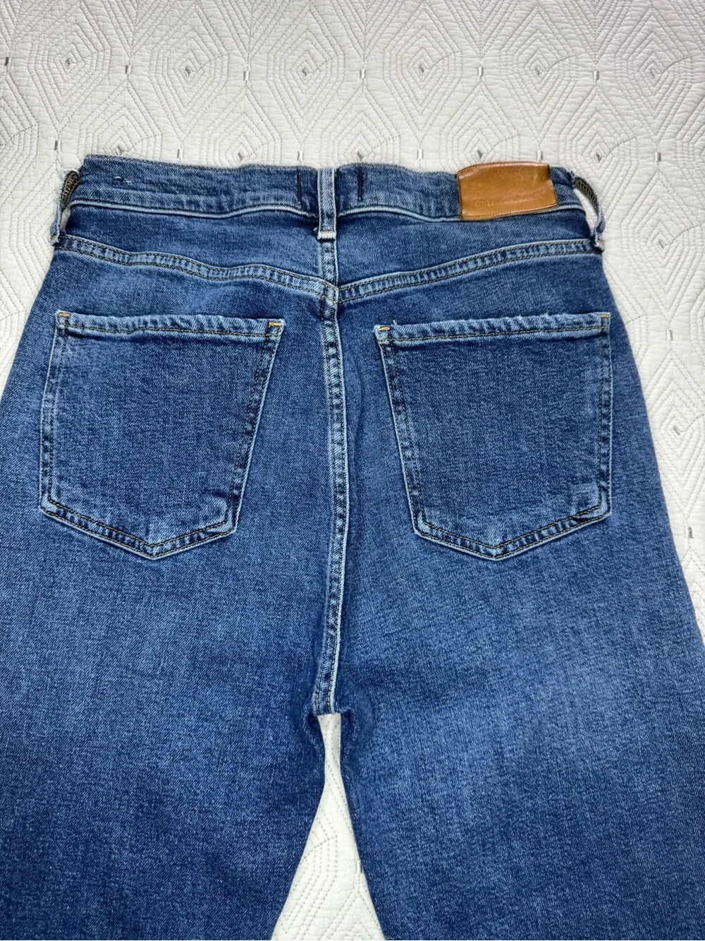 CITIZENS OF HUMANITY charlotte high rise straight jeans Medium Wash Size 25